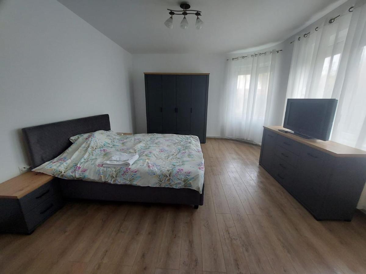 Apartamente Bobo ซินจอร์จู เด มูเรช ภายนอก รูปภาพ